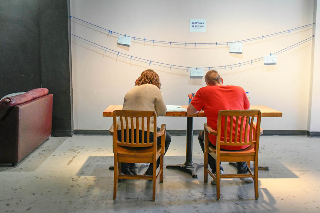 Ni un, ni deux, résidence en art social Tremplin 16-30 & ArtLab. Festival du Doux (2025). Anabelle Brochu & Lysanne Picard // Social art residency.