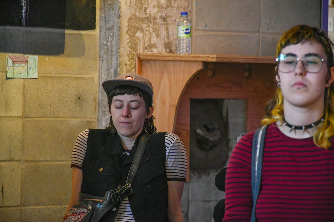 Ni un, ni deux, résidence en art social Tremplin 16-30 & ArtLab. Festival du Doux (2025). Anabelle Brochu & Lysanne Picard // Social art residency.